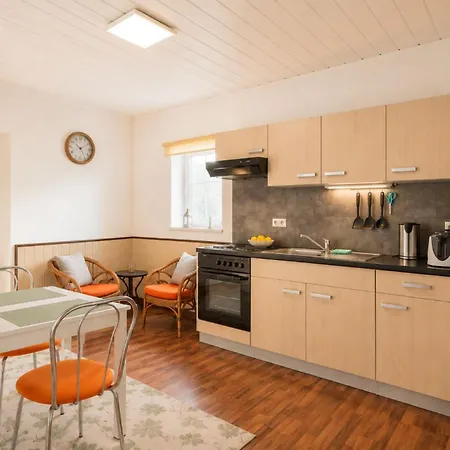 Apartman Praktisches Erdgeschoss 2- Schlafzimmer Ruhig Gelegen Mit Parkplatz *