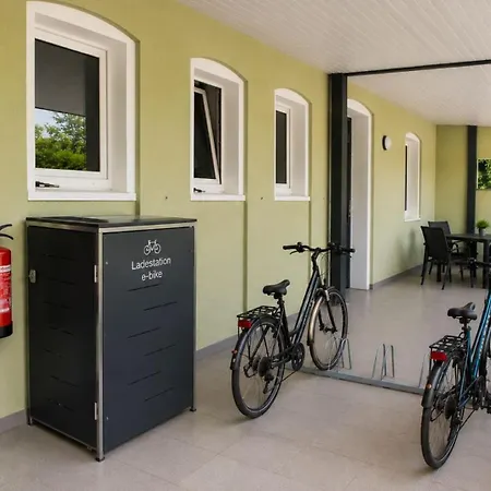 Praktisches Erdgeschoss 2- Schlafzimmer Ruhig Gelegen Mit Parkplatz غورليتز